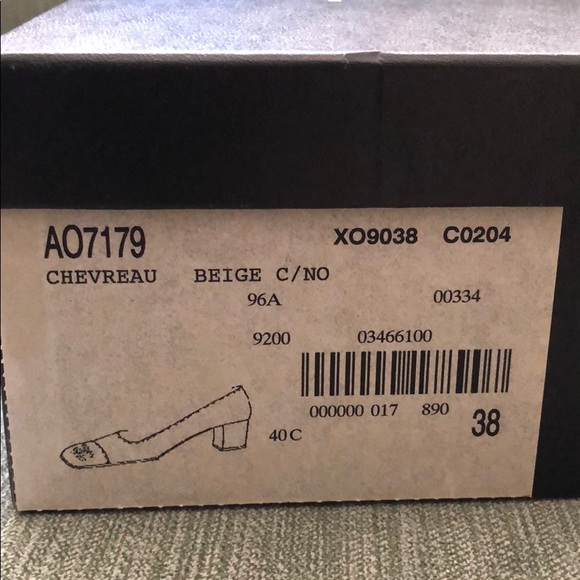 CHANEL suede and patent leather flats - Picture 11 of 11